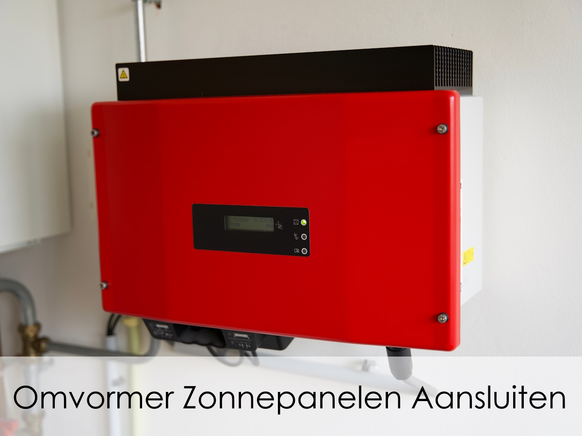 omvormer zonnepanelen aansluiten